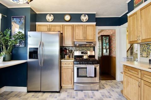 105 Bellevue Ave, Springfield, MA 01108 photo 20