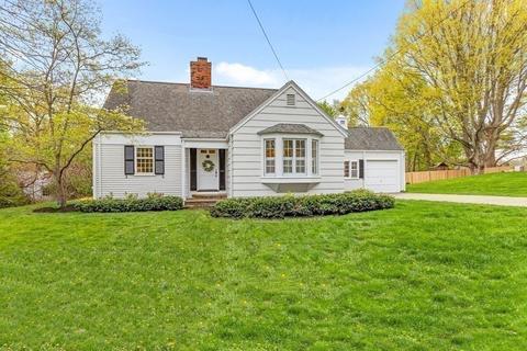 4 Park View Dr, Hingham, MA 02043 photo 1