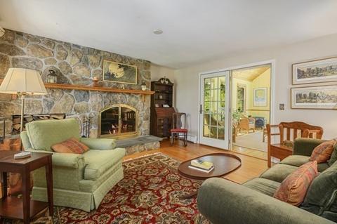 81 Ralyn Rd, Barnstable, MA 02635 photo 3