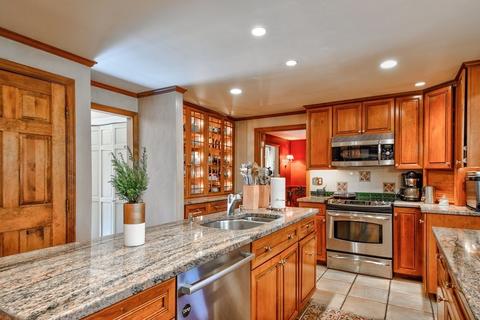 45 Everett St, Sherborn, MA 01770 photo 15