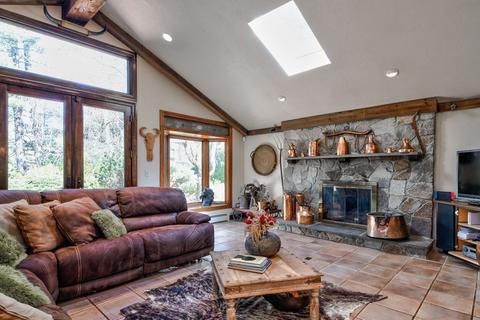45 Everett St, Sherborn, MA 01770 photo 4