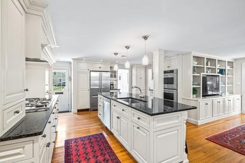 17 Berkeley Rd, Wellesley, MA 02482 photo 6