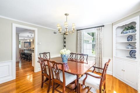 17 Berkeley Rd, Wellesley, MA 02482 photo 4