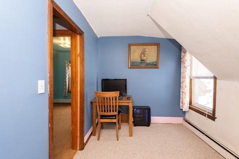9 Maple St, Gloucester, MA 01930 photo 16