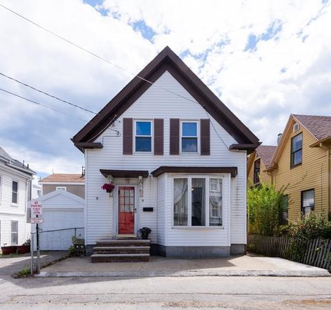 9 Maple St, Gloucester, MA 01930 photo 1