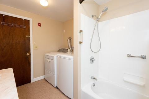 9 Maple St, Gloucester, MA 01930 photo 11