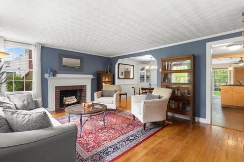 18 Willard Rd, Reading, MA 01867 photo 4