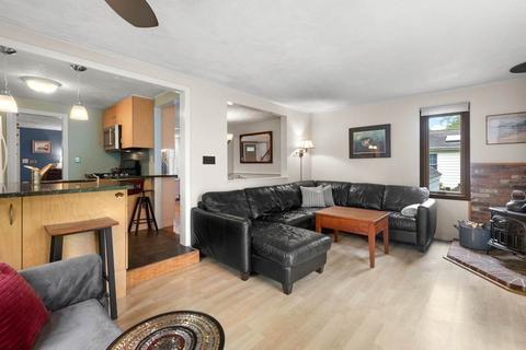 18 Willard Rd, Reading, MA 01867 photo 15