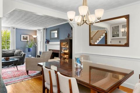 18 Willard Rd, Reading, MA 01867 photo 9