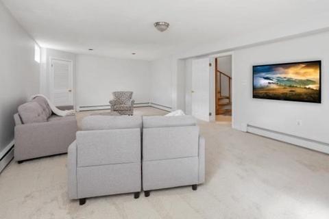 4 Cushing St, Hingham, MA 02043 photo 26
