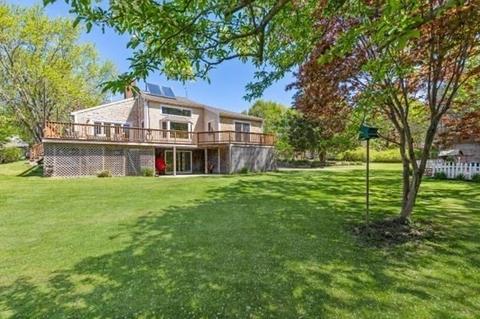 4 Cushing St, Hingham, MA 02043 photo 2