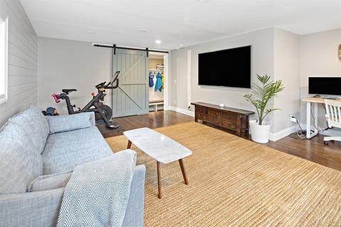 17 Croyden Rd, Hingham, MA 02043 photo 16