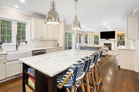 17 Croyden Rd, Hingham, MA 02043 photo 2