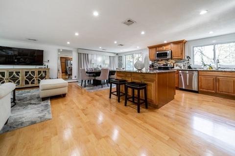 7 Spring St, Danvers, MA 01923 photo 6