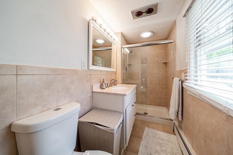 7 Spring St, Danvers, MA 01923 photo 18