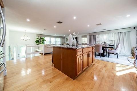 7 Spring St, Danvers, MA 01923 photo 9