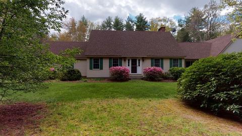 72 Dudley, Brentwood, NH 03833 photo 2