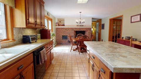 72 Dudley, Brentwood, NH 03833 photo 9