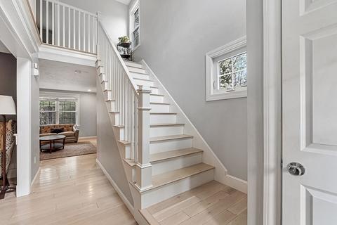 282 Brookside Dr, Gardner, MA 01440 photo 9
