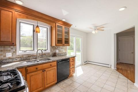 2 Chestnut Hill Dr, Webster, MA 01570 photo 12