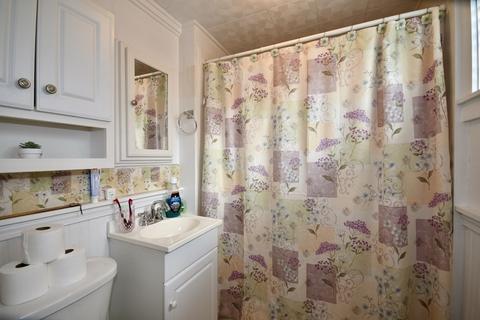 29 Highland Ave, Wareham, MA 02558 photo 6