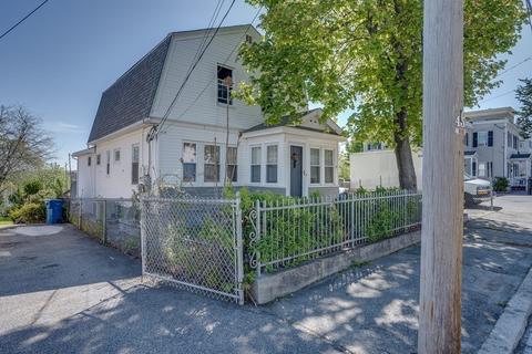 27 Hamilton St, Lawrence, MA 01841 photo 2