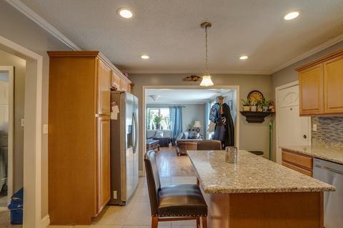 27 Hamilton St, Lawrence, MA 01841 photo 6