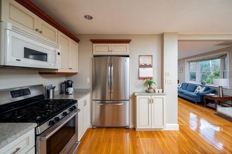 109 Kilby St, Hingham, MA 02043 photo 8