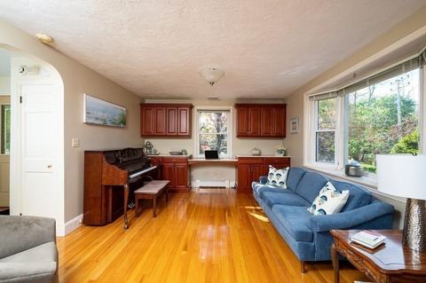 109 Kilby St, Hingham, MA 02043 photo 9