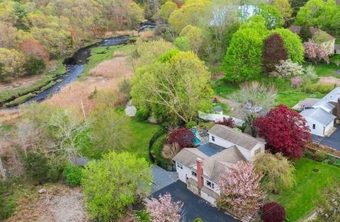 109 Kilby St, Hingham, MA 02043 photo 1
