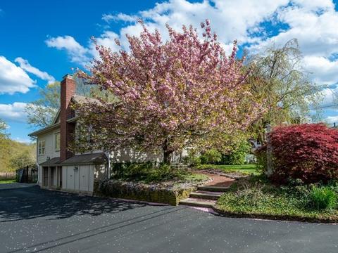 109 Kilby St, Hingham, MA 02043 photo 3