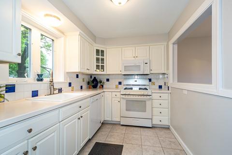 5 Nottingham Dr, Natick, MA 01760 photo 14