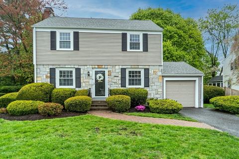 5 Nottingham Dr, Natick, MA 01760 photo 1