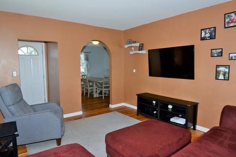 95 Poplar St, Danvers, MA 01923 photo 15