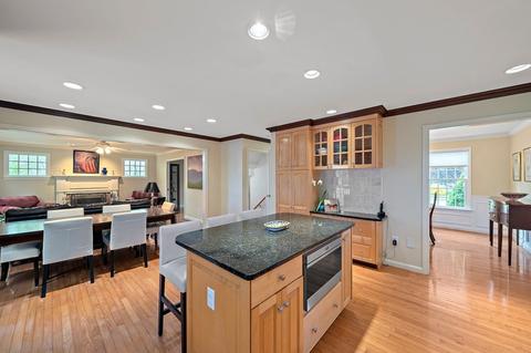 16 Azalea Cir, Dedham, MA 02026 photo 9