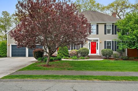 16 Azalea Cir, Dedham, MA 02026 photo 2