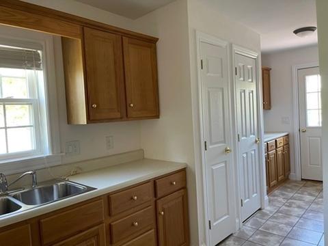 65 Sagewood Cir, Hooksett, NH 03106 photo 3
