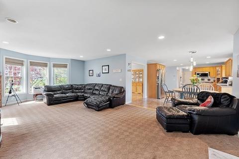 44 Stonepost Rd, Pelham, NH 03076 photo 15