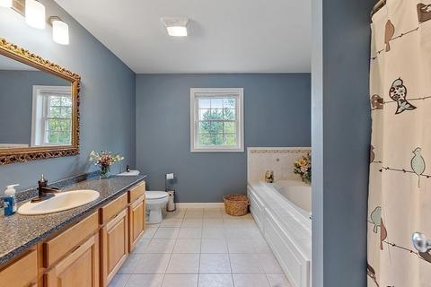 44 Stonepost Rd, Pelham, NH 03076 photo 24