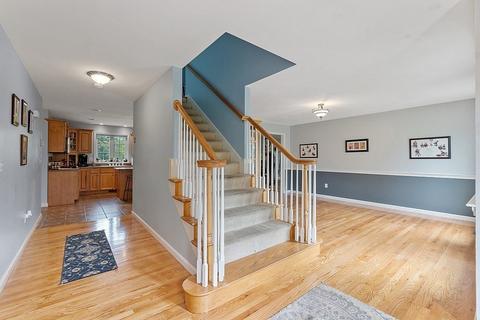44 Stonepost Rd, Pelham, NH 03076 photo 4