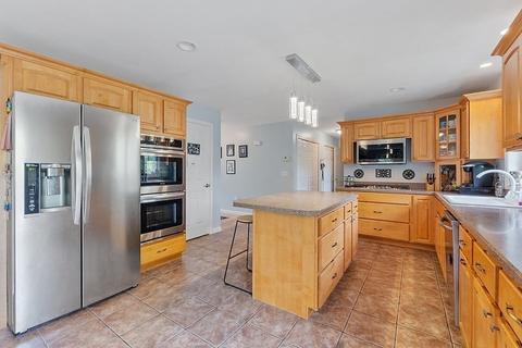 44 Stonepost Rd, Pelham, NH 03076 photo 6