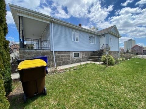747 Penn St, Fall River, MA 02724 photo 3