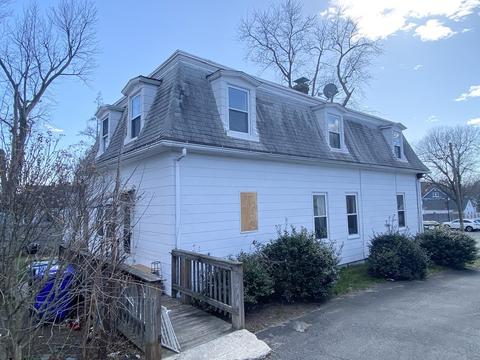 9 Ellsworth Ave, Springfield, MA 01118 photo 3