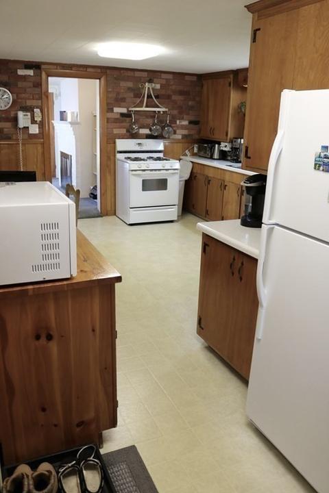 25 Hyde St, Danvers, MA 01923 photo 7