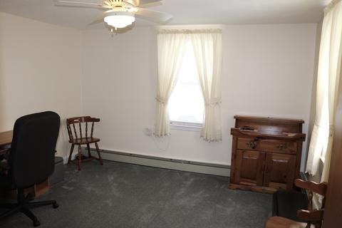 25 Hyde St, Danvers, MA 01923 photo 9