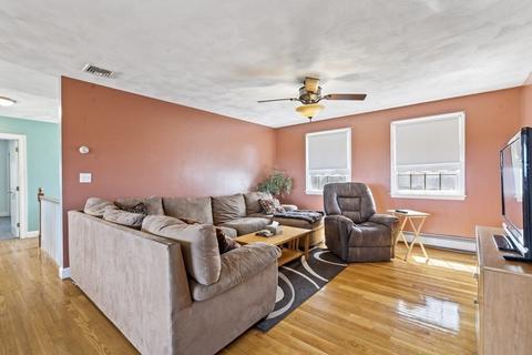 91 Juniper Dr, Saugus, MA 01906 photo 6