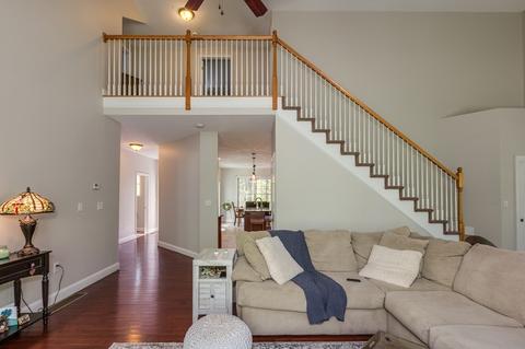 47 Frontier Dr, Pelham, NH 03076 photo 10