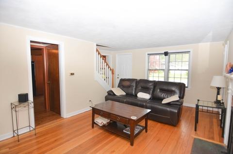 44 Fenway Dr, Springfield, MA 01119 photo 9