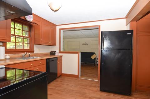 44 Fenway Dr, Springfield, MA 01119 photo 5