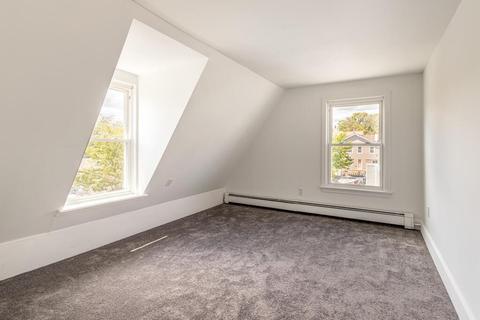 8 Mansfield St, Gloucester, MA 01930 photo 23